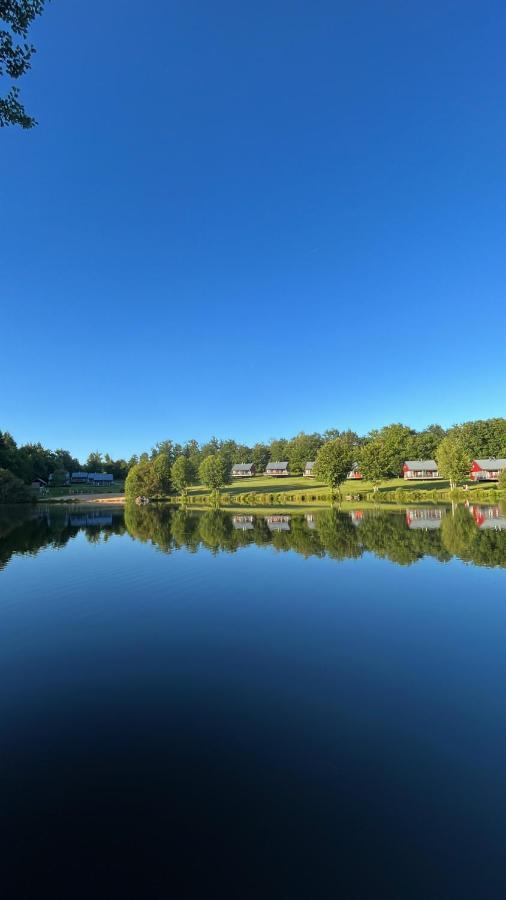 Sur Bord De L'eau Chalet Nontron
