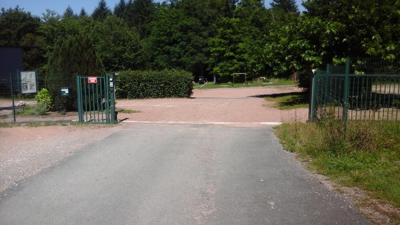 Sur Bord De L'eau
